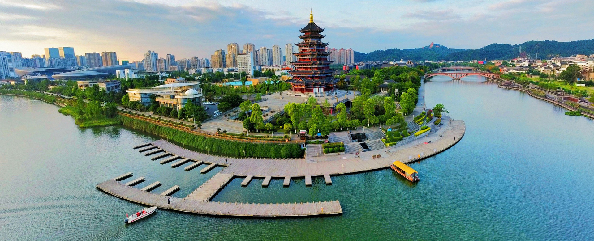 興企愛(ài)崗、志美行厲、建功立業(yè)